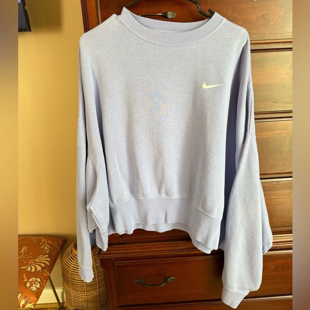 Nike Women's Cropped Pastel Crew Neck Sweater